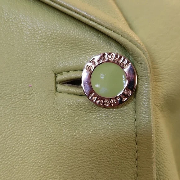 St John 100% Leather Blazer in a beautiful vibrant green. - Picture 3 of 12